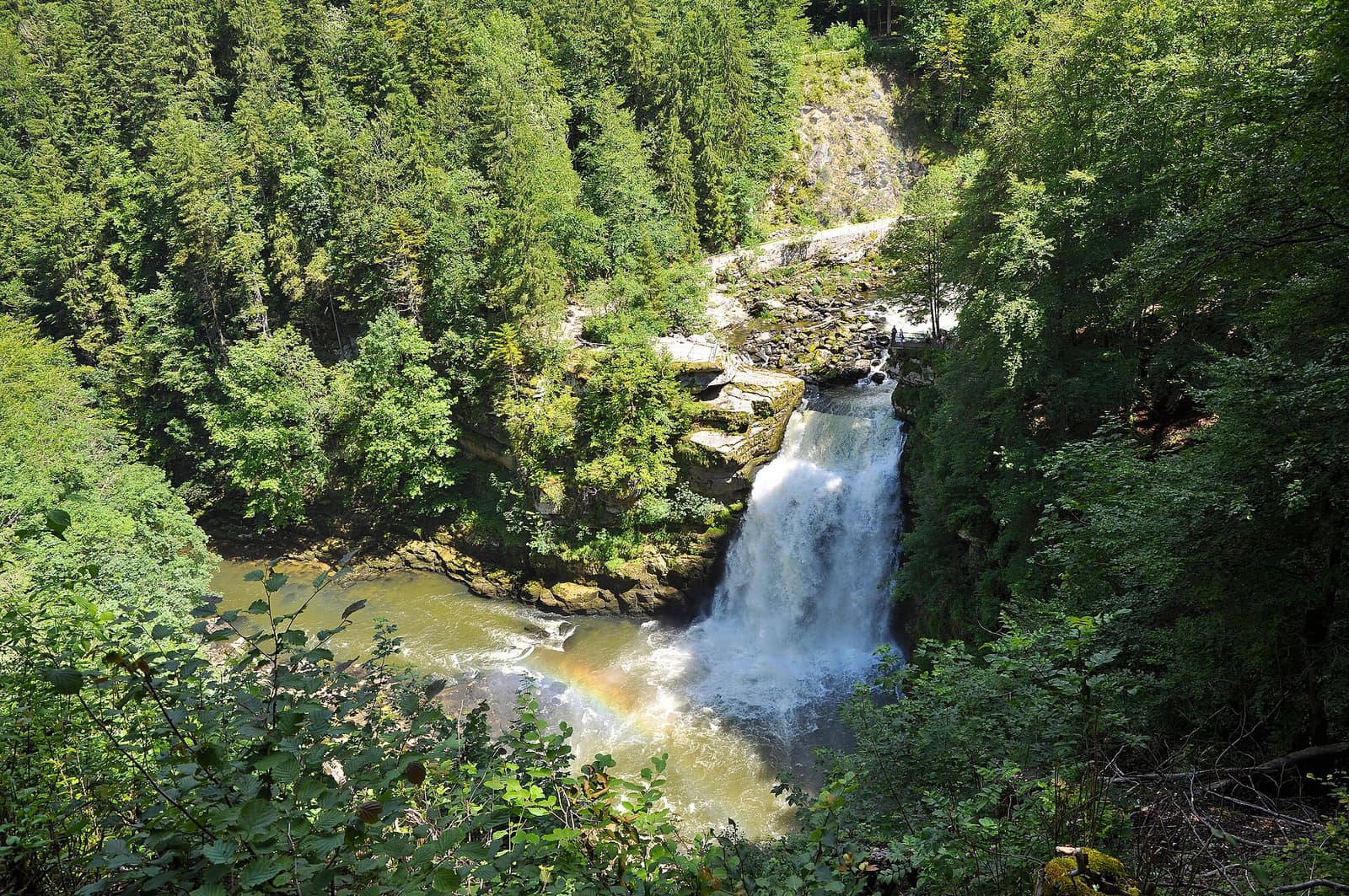 Le Saut du Doubs, cascade sur la frontière franco-suisse, à Villers-le-Lac