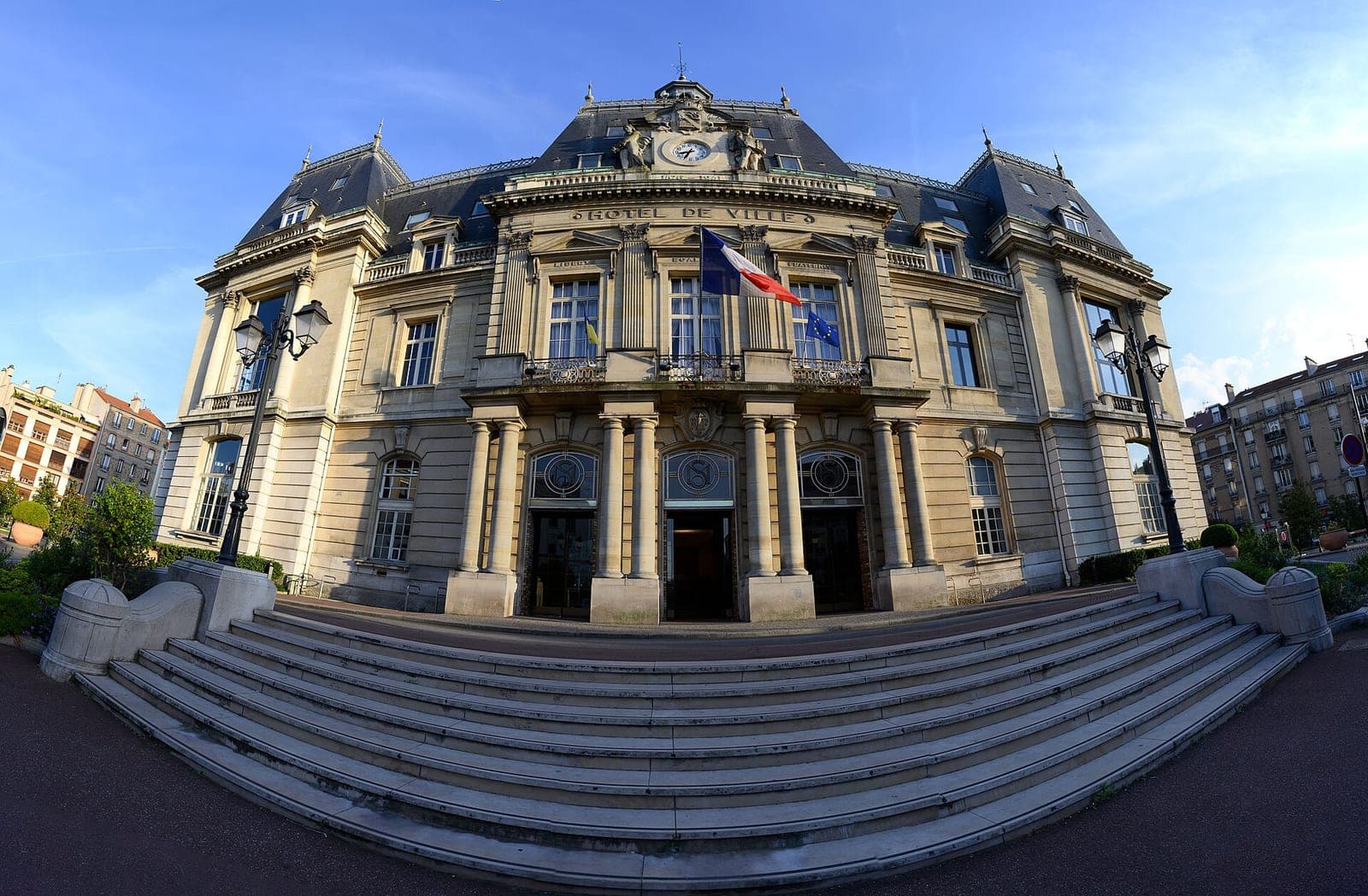 L'hôtel de ville de Saint-Maur-des-Fossés